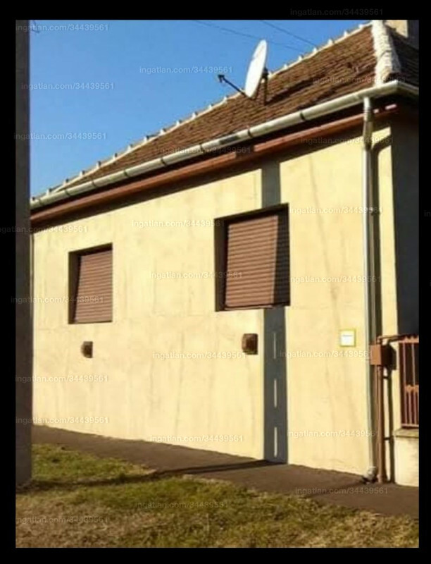 Hirdetés fotója