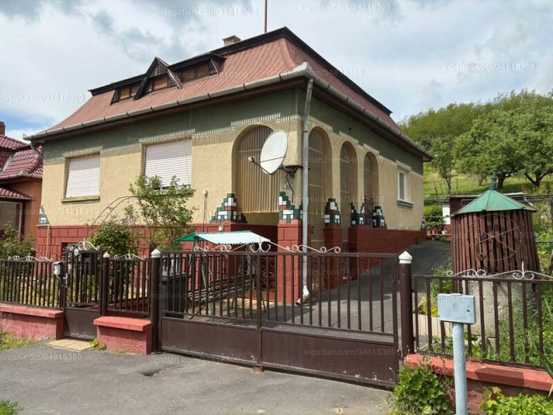 Listing photo