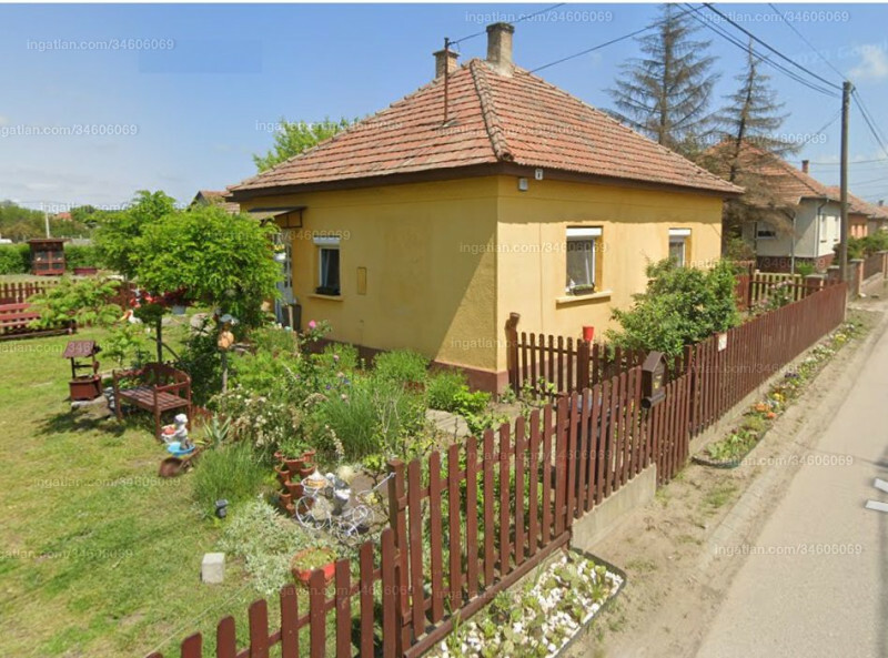 Listing photo