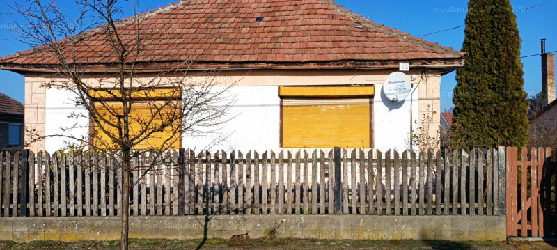 Hirdetés fotója