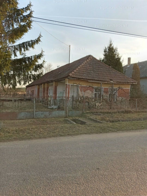 Hirdetés fotója