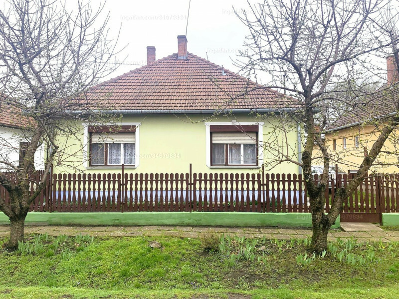 Listing photo