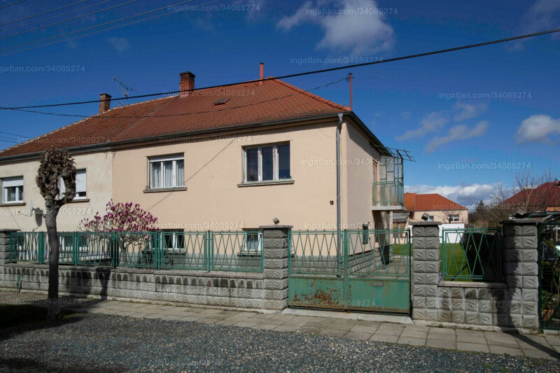 Hirdetés fotója