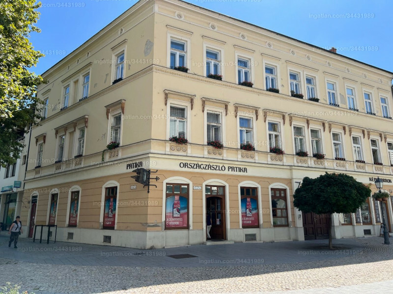 Listing photo