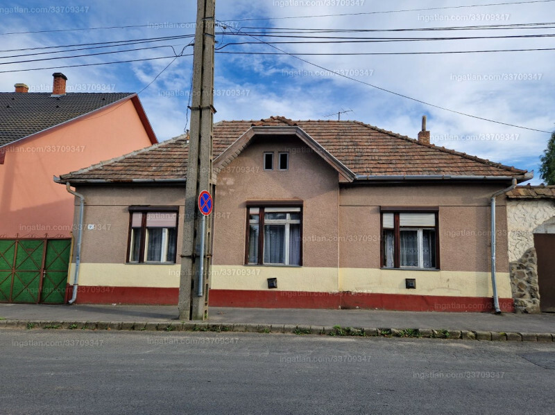 Hirdetés fotója
