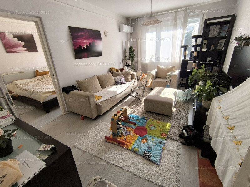 Listing photo