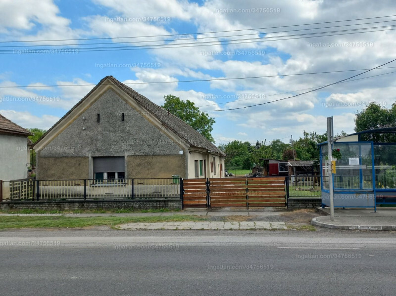 Hirdetés fotója