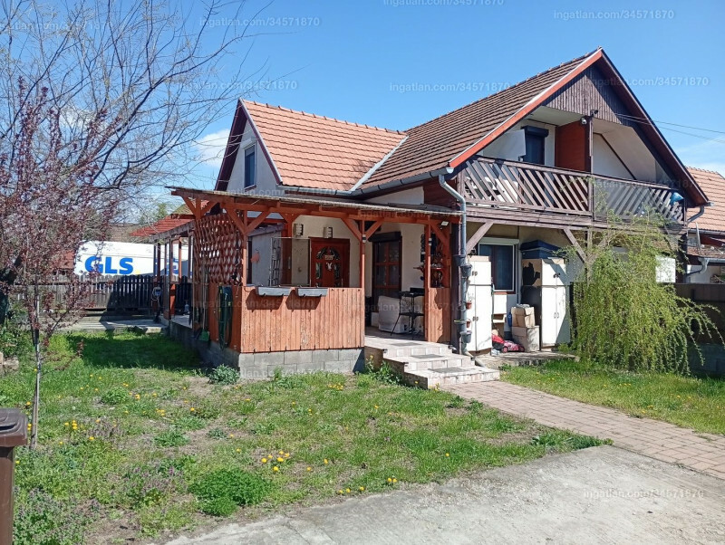 Listing photo