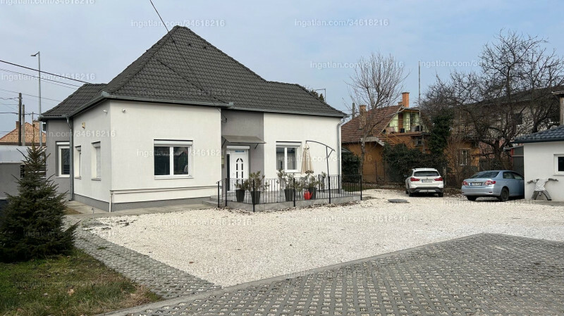 Listing photo