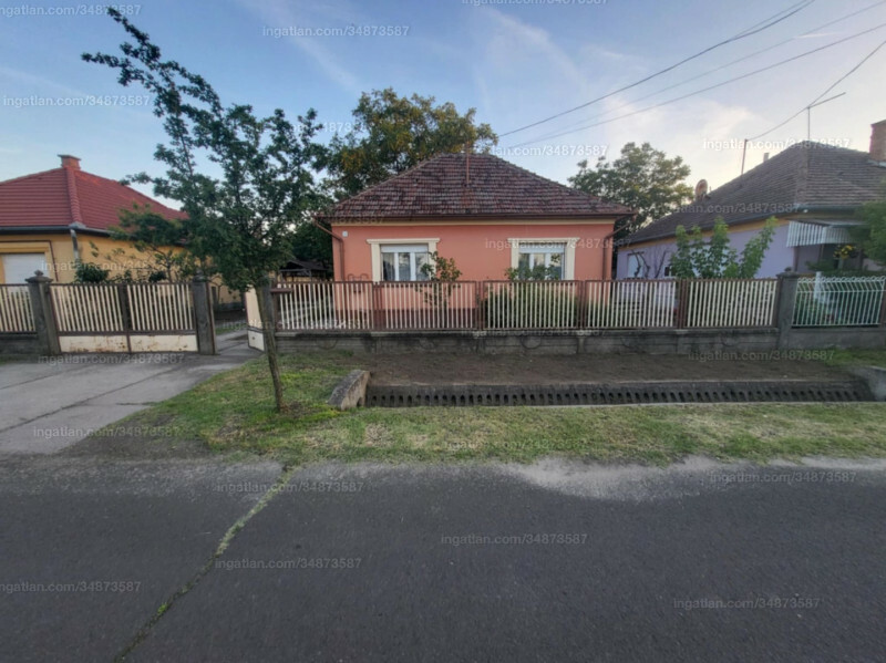 Listing photo