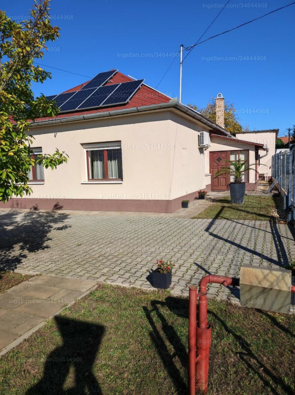 Listing photo