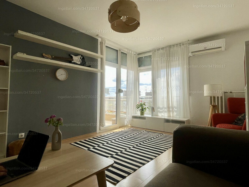 Listing photo