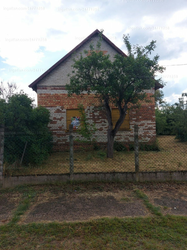 Hirdetés fotója