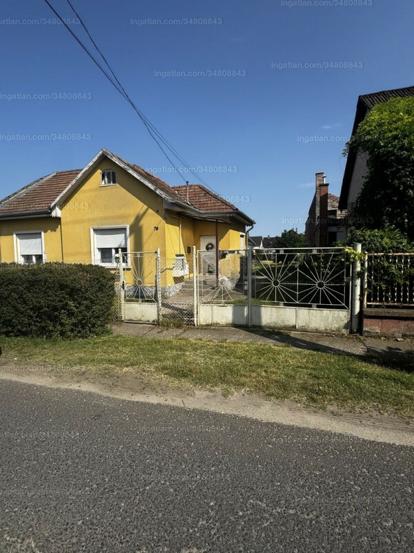 Listing photo