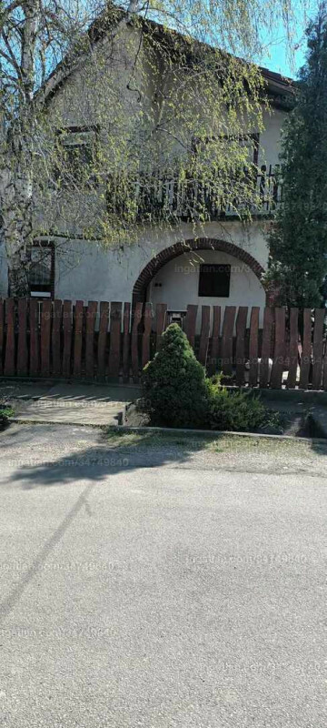 Hirdetés fotója