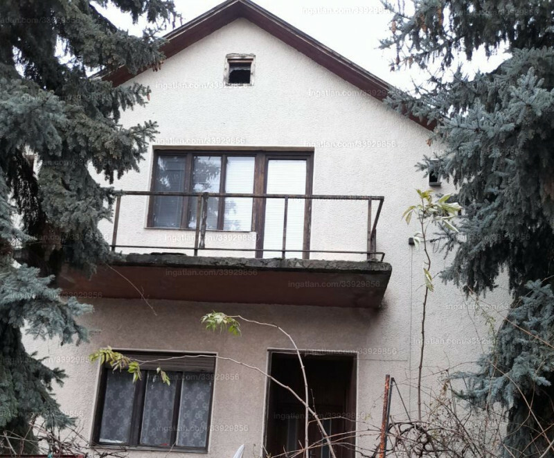 Hatvan Zrinyi Utca () Hatvan Zrinyi Utca