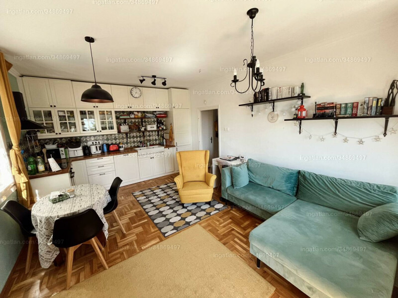 Listing photo