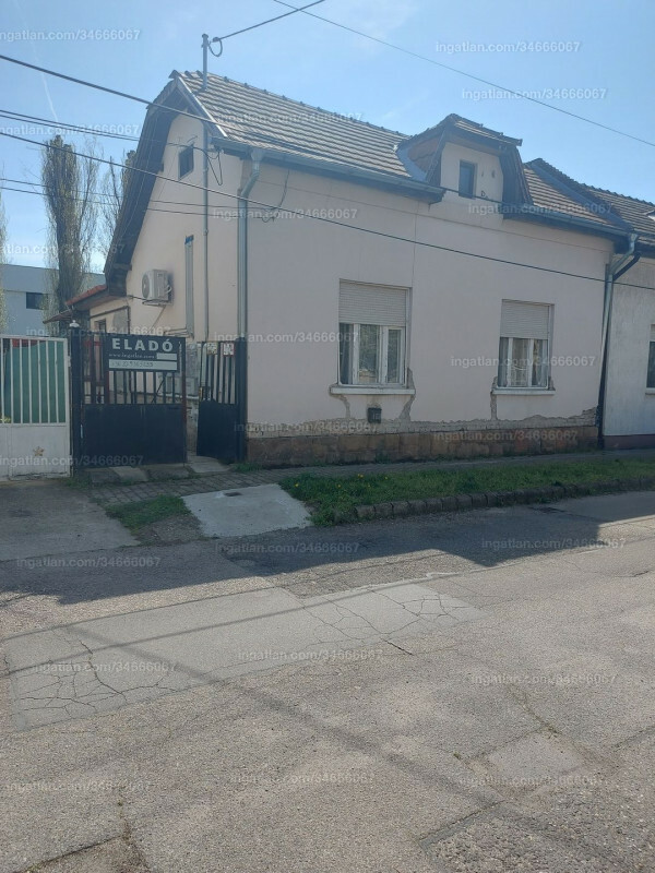 Hirdetés fotója