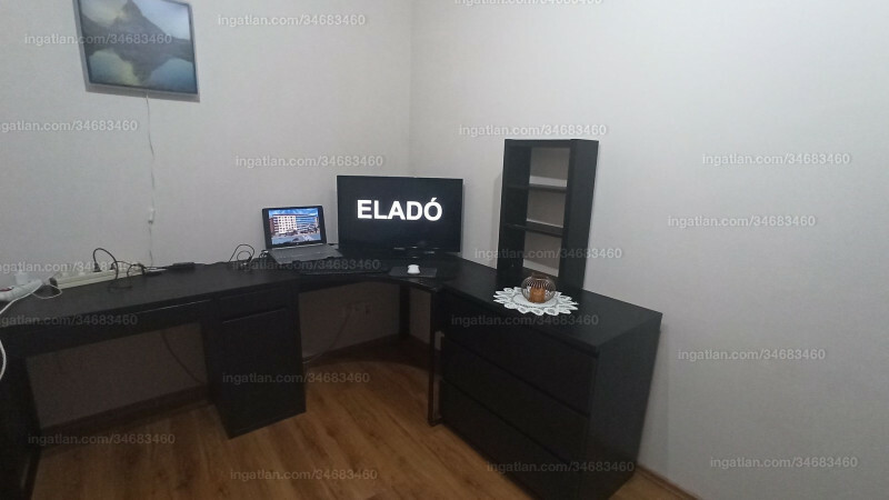 Hirdetés fotója