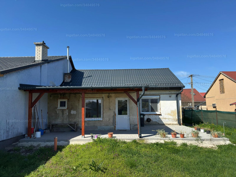 Listing photo