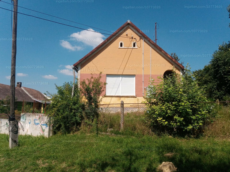 Hirdetés fotója