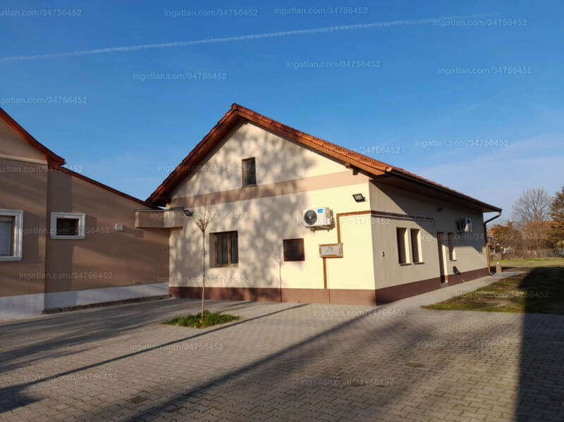 Listing photo