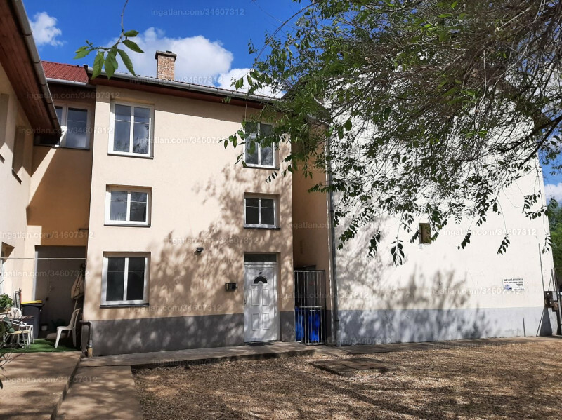 Listing photo