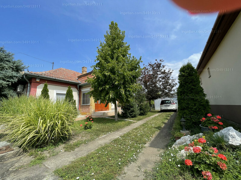 Listing photo