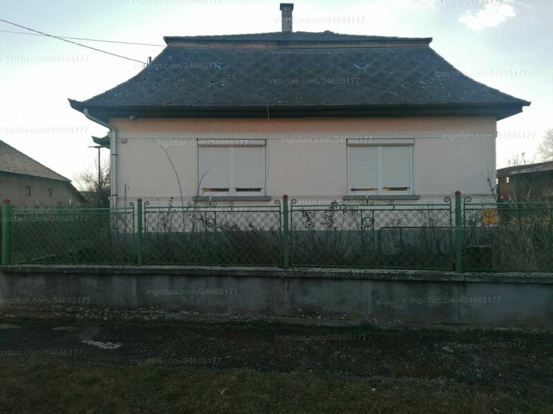 Hirdetés fotója
