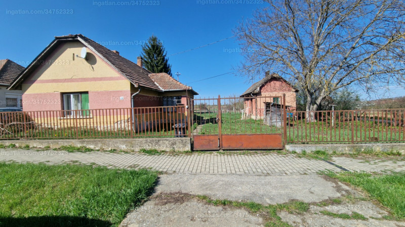 Hirdetés fotója
