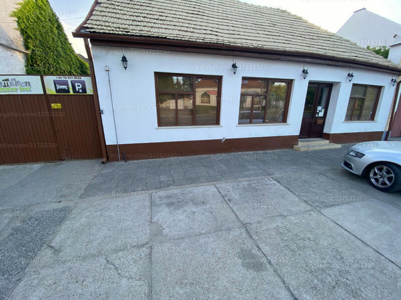 Listing photo