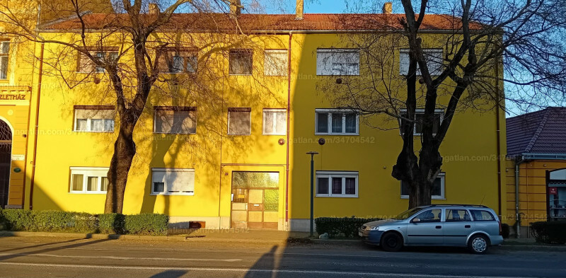 Hirdetés fotója