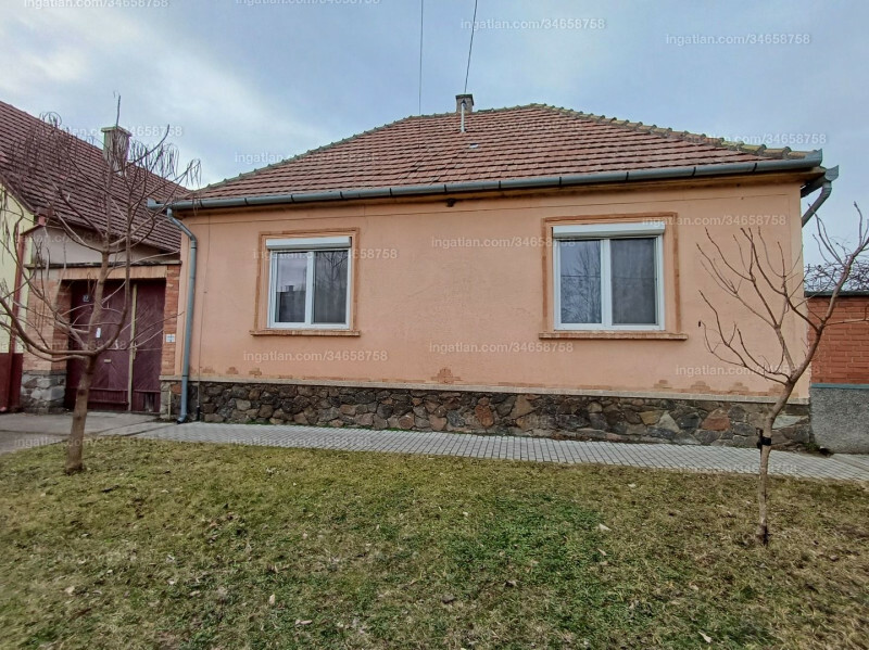 Listing photo