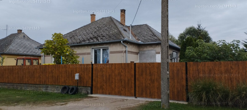 Listing photo