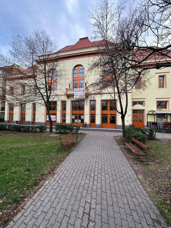 Listing photo