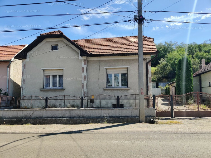 Hirdetés fotója