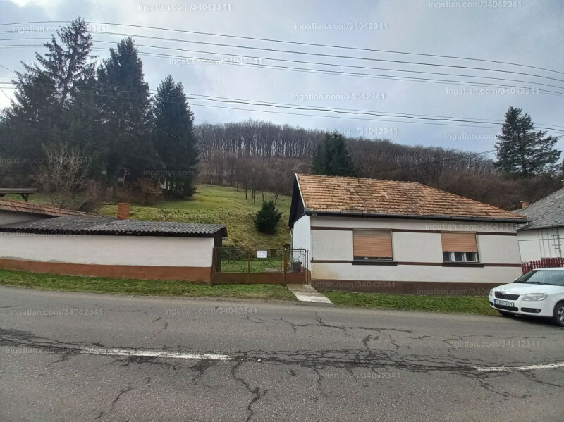 Hirdetés fotója